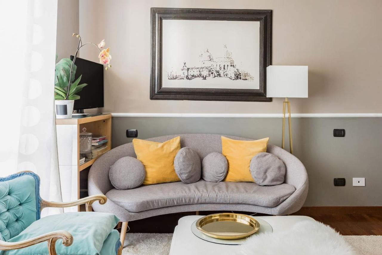 Golden Suite Apartment & Day Use Milano Esterno foto