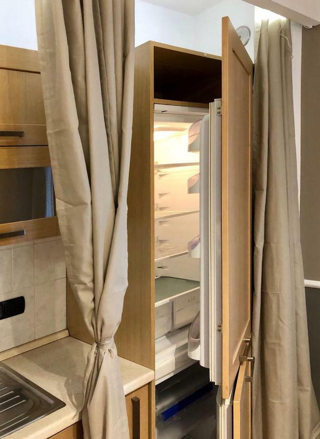 Golden Suite Apartment & Day Use Milano Esterno foto